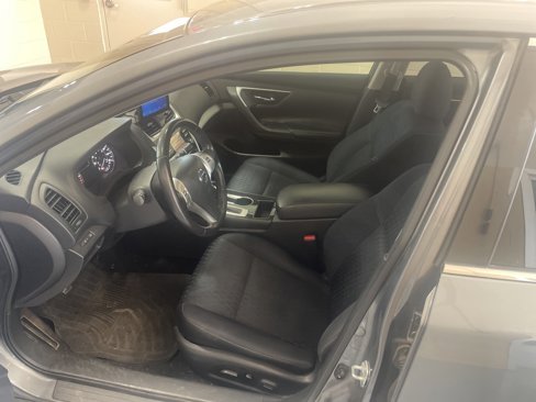Used 2018 Nissan Altima 2.5 SV image 11