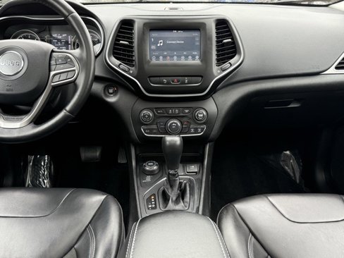 Used 2021 Jeep Cherokee Latitude Plus w/ Sun & Sound Group image 28