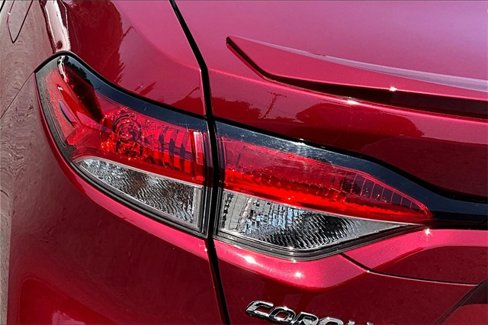 Used 2022 Toyota Corolla SE image 20
