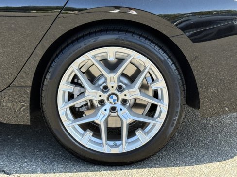 Used 2025 BMW 330i Sedan w/ Convenience Package image 15