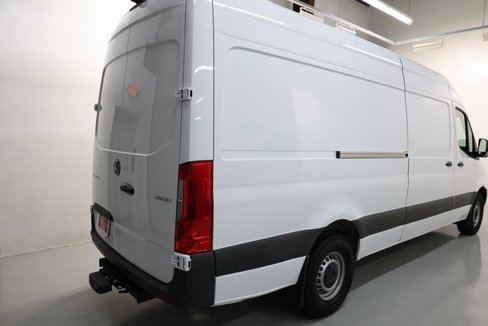 Used 2024 Mercedes-Benz Sprinter 2500 image 54