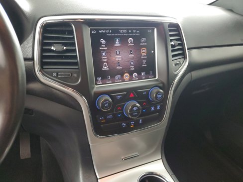 Used 2015 Jeep Grand Cherokee Altitude image 16