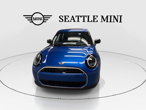 New 2025 MINI Cooper 4-Door Hardtop image 4