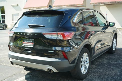 Used 2020 Ford Escape SE image 7