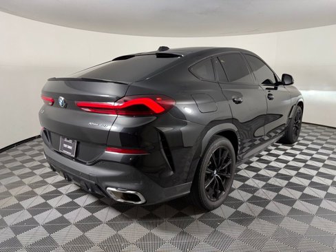 Used 2024 BMW X6 xDrive40i w/ Premium Package image 7