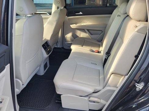 Used 2022 Volkswagen Atlas SE image 12