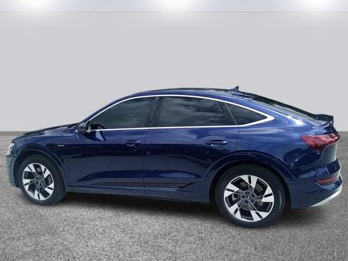 Certified 2022 Audi e-tron Premium Plus w/ Premium Plus Package image 6