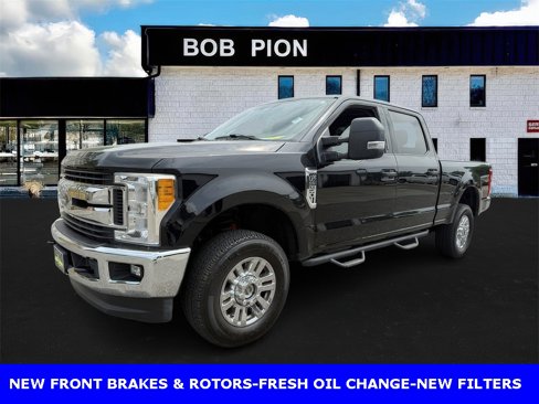Used 2017 Ford F250 XLT w/ XLT Value Package image 1