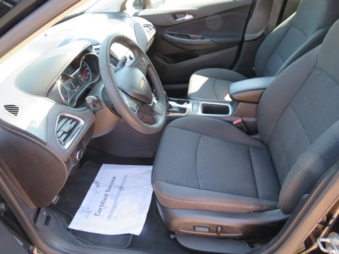 Used 2017 Chevrolet Cruze LT w/ Convenience Package image 3