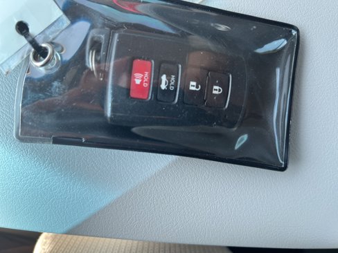 Used 2013 Toyota Camry LE image 35