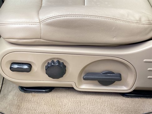 Used 2006 Ford F150 Lariat image 25
