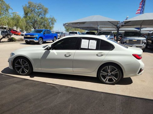 Used 2020 BMW 330i Sedan w/ Driving Assistance Package image 3