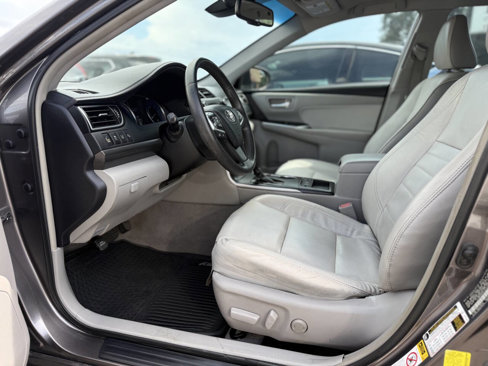 Used 2015 Toyota Camry XLE w/ Moonroof Package image 20