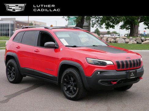 Used 2019 Jeep Cherokee Trailhawk image 1