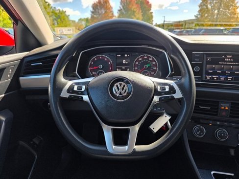 Used 2021 Volkswagen Jetta S image 21
