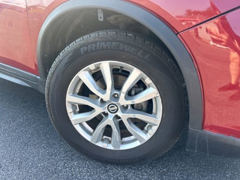 Used 2017 Nissan Rogue SV image 6