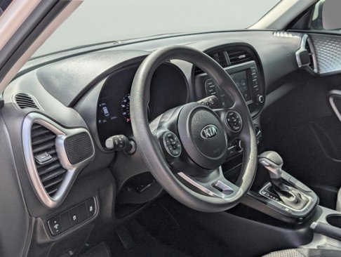 Certified 2021 Kia Soul LX image 18