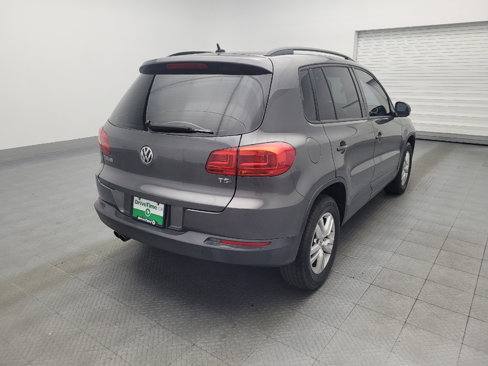 Used 2016 Volkswagen Tiguan S image 9
