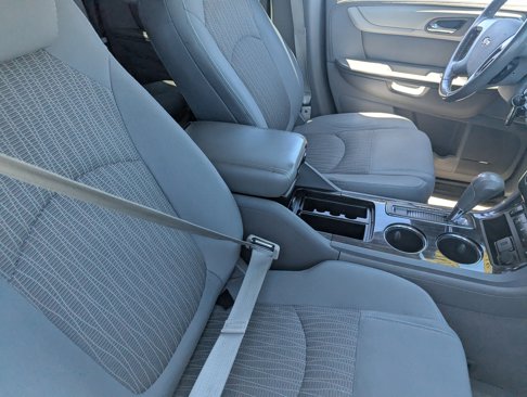 Used 2017 Chevrolet Traverse LT image 5