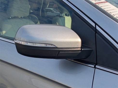 Used 2023 Ford Edge Titanium image 10