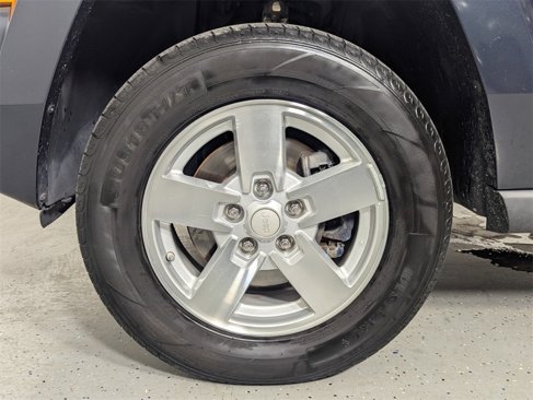 Used 2007 Jeep Commander Sport image 9