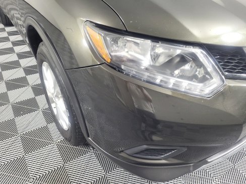 Used 2016 Nissan Rogue SV w/ SV Moonroof Package image 3