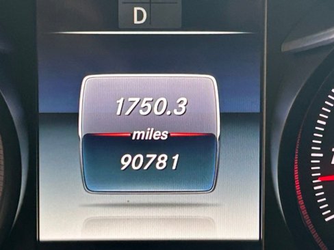 Used 2018 Mercedes-Benz GLC 300 image 38