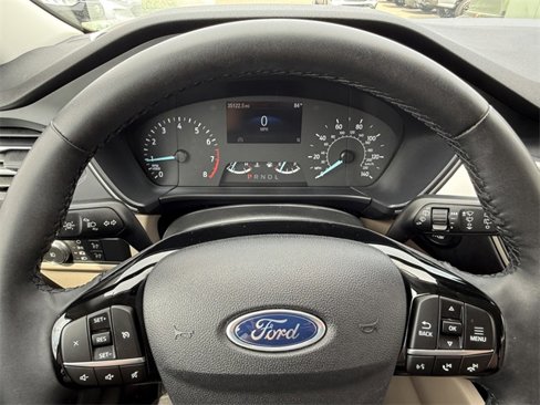 Certified 2022 Ford Escape SEL image 18