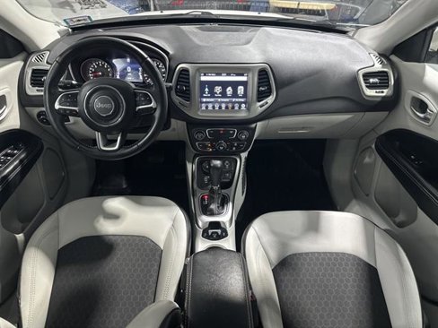 Used 2019 Jeep Compass Latitude w/ Popular Equipment Group image 19