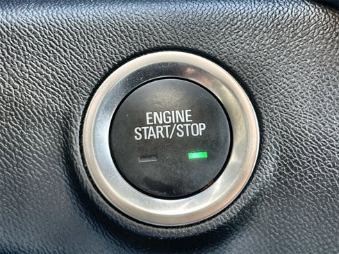 Used 2024 GMC Terrain SLT image 23