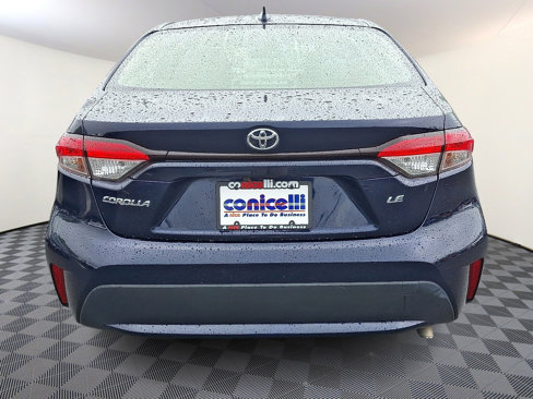 Used 2021 Toyota Corolla LE w/ Carpet Mat Package (TMS) image 5