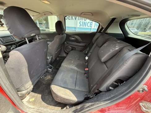 Used 2017 Honda HR-V LX image 4