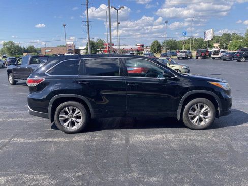 Used 2016 Toyota Highlander Plus image 2