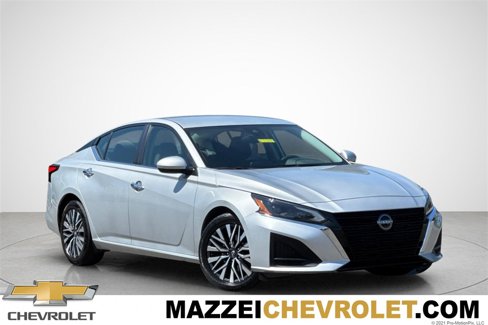 Used 2023 Nissan Altima 2.5 SV image 1