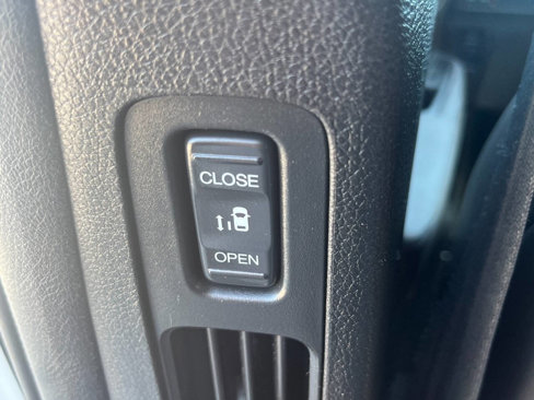 Used 2018 Honda Odyssey EX-L image 20