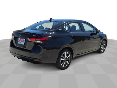 Used 2024 Nissan Versa SV image 8