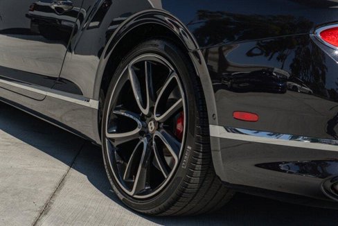 Used 2020 Bentley Continental GT V8 image 42