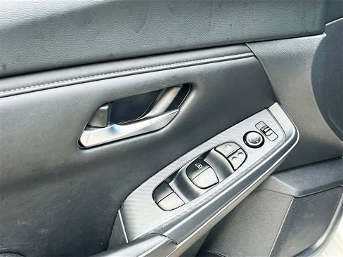 Certified 2023 Nissan Sentra SV image 15