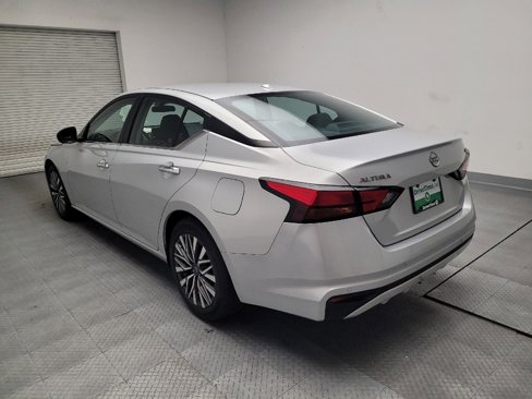 Used 2023 Nissan Altima 2.5 SV image 5