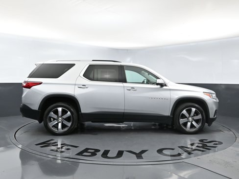 Used 2018 Chevrolet Traverse LT w/ LPO, Floor Liner Package image 10