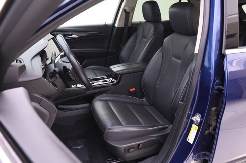 Used 2023 Buick Envision Essence image 4