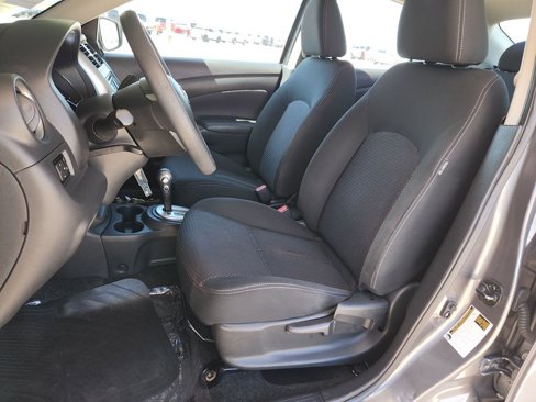 Used 2017 Nissan Versa SV image 11