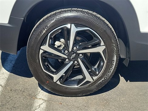 Certified 2021 Chevrolet TrailBlazer RS w/ Technology Package image 31
