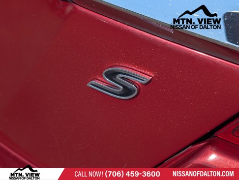 Used 2011 Chrysler 200 S image 9