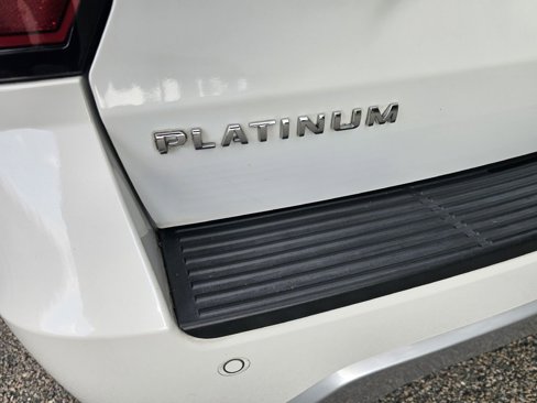 Used 2020 Ford Expedition Platinum image 10