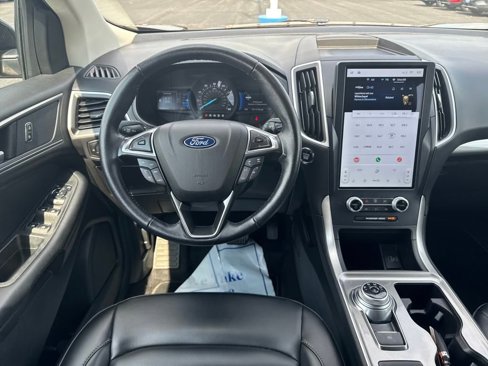 Used 2023 Ford Edge SEL image 13