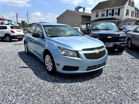 Used 2011 Chevrolet Cruze LS w/ Connectivity Package image 3