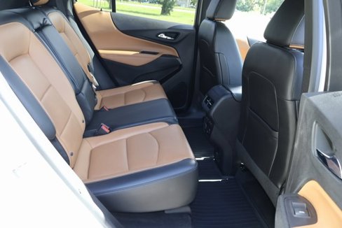 Used 2018 Chevrolet Equinox Premier image 17
