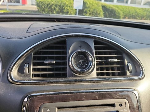 Used 2015 Buick Enclave Leather image 9