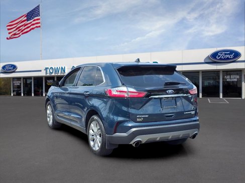 Used 2019 Ford Edge Titanium w/ Cold Weather Package image 5